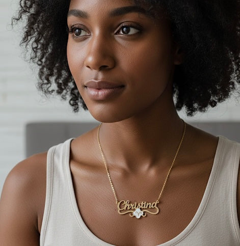 Exklusive Kleeblatt-Halskette mit Sternzeichen-Namen