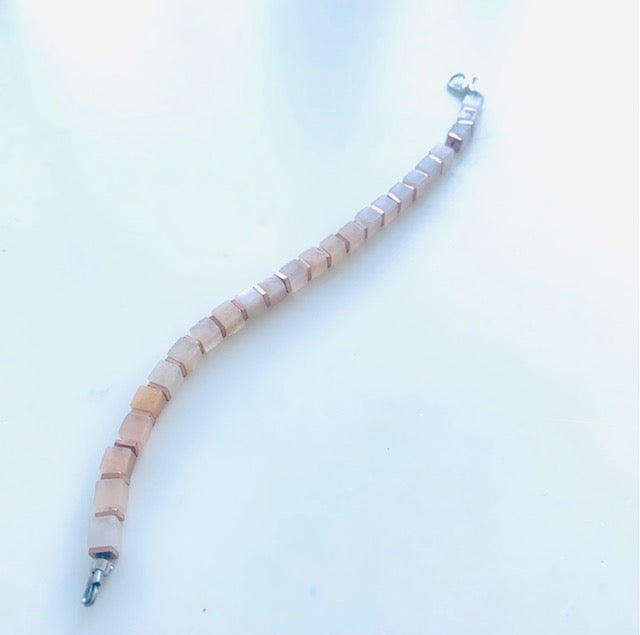 Bracelet de perle rose aventurine 4 mm