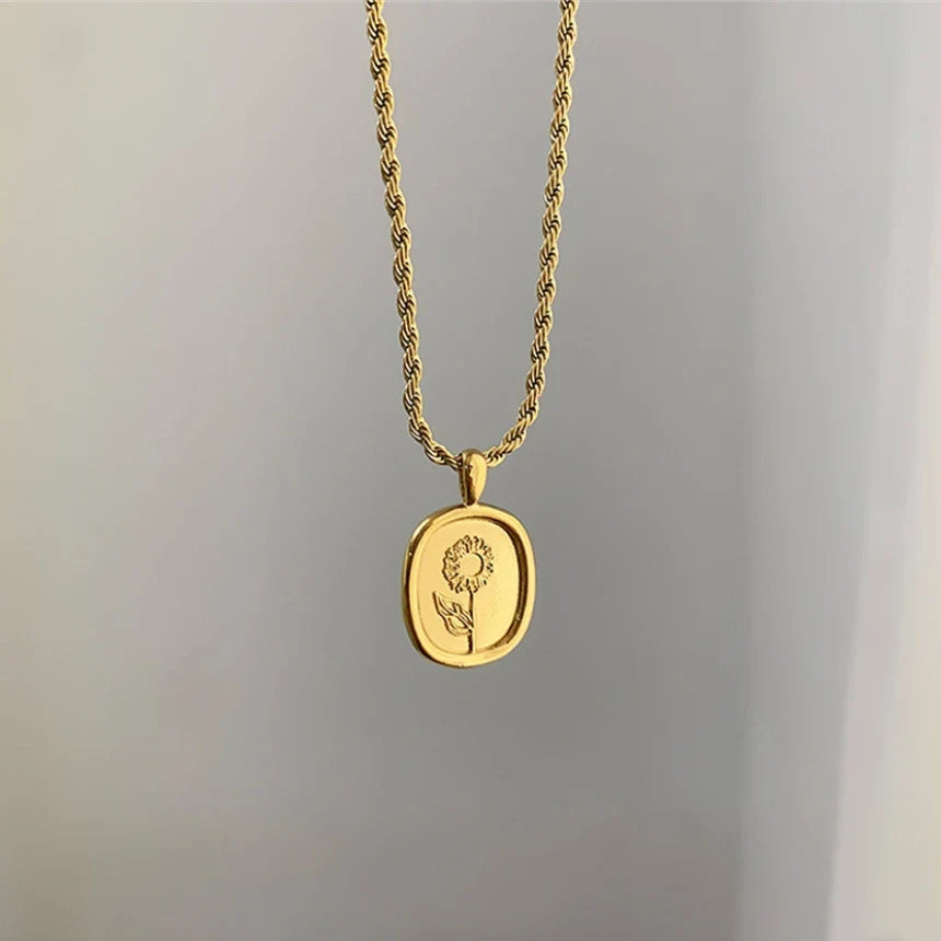 Collar de cadena de cuerda de colgante floral femenino
