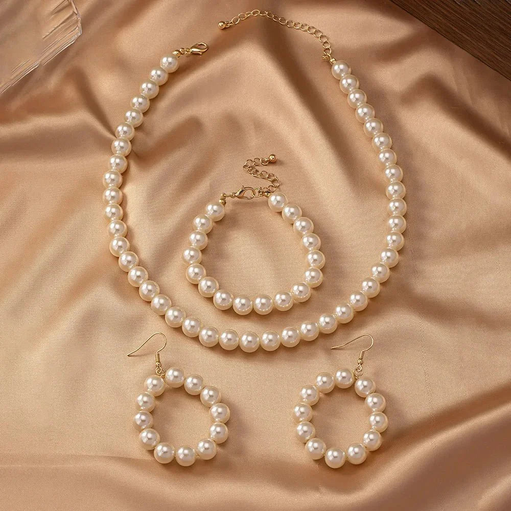 Classy Beaded Pearl Necklace, Bracelet, and Earring Set - Veinci