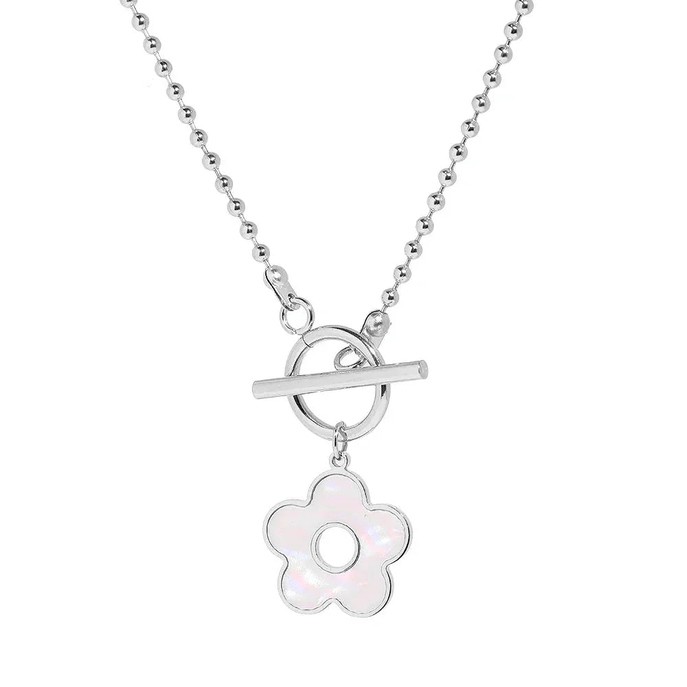 Floral Shell Open Clasp Necklace - Veinci