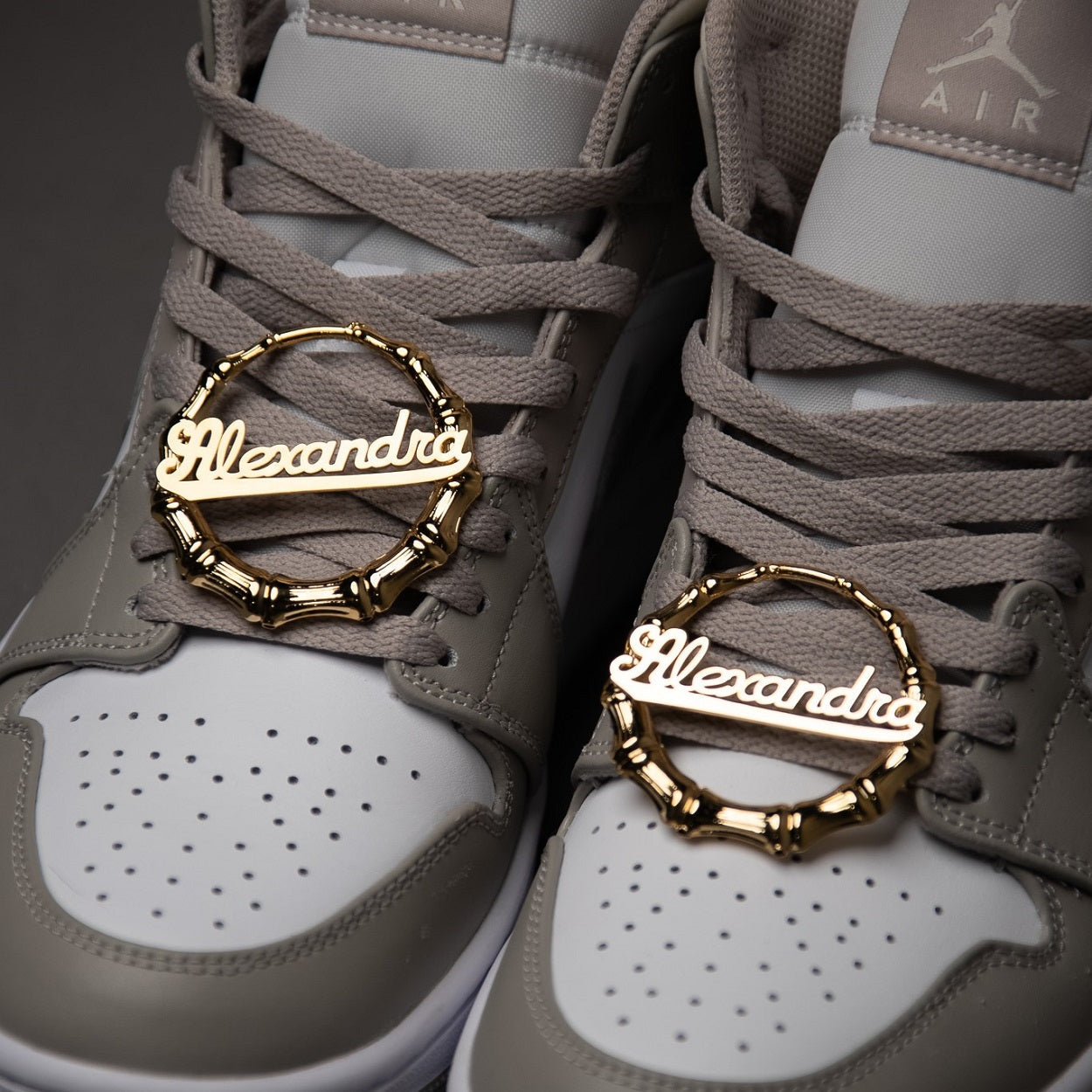 Placa de identificación de bambú de zapatillas