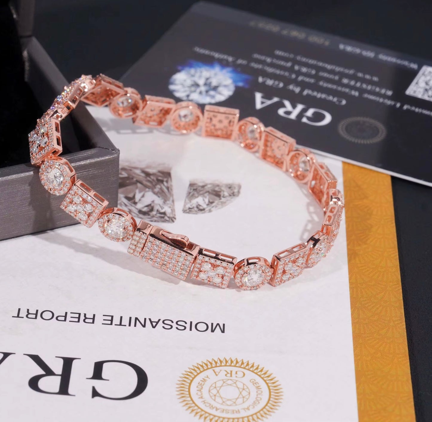 Exklusives Eiskunstablauf -Cluster -Armband