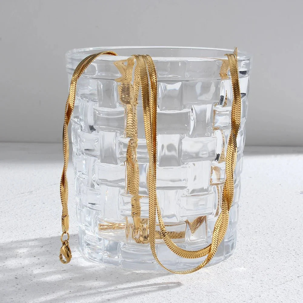 18k Interwoven Herringbone Chain Necklace and Bracelet Set - Veinci