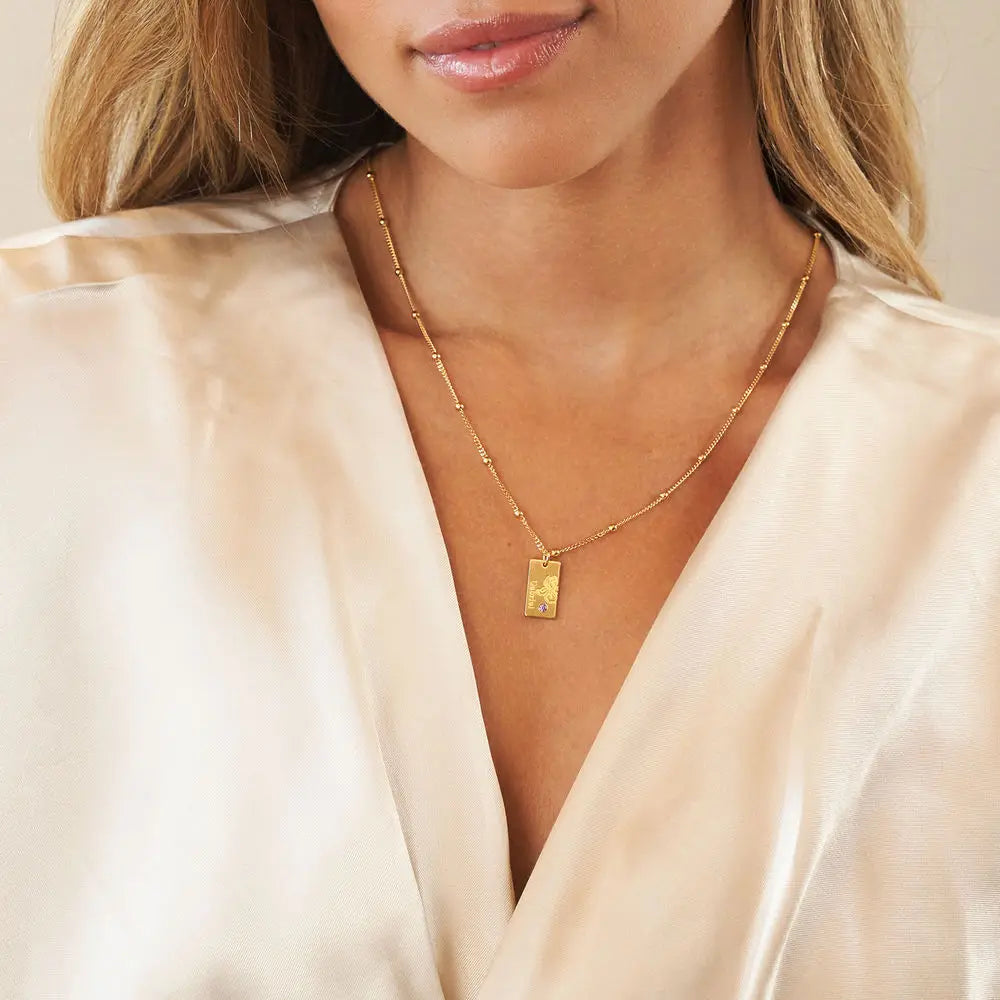 Nom personnalisé délicat de la chaîne satellite de naissance et collier de naissance et de pierre