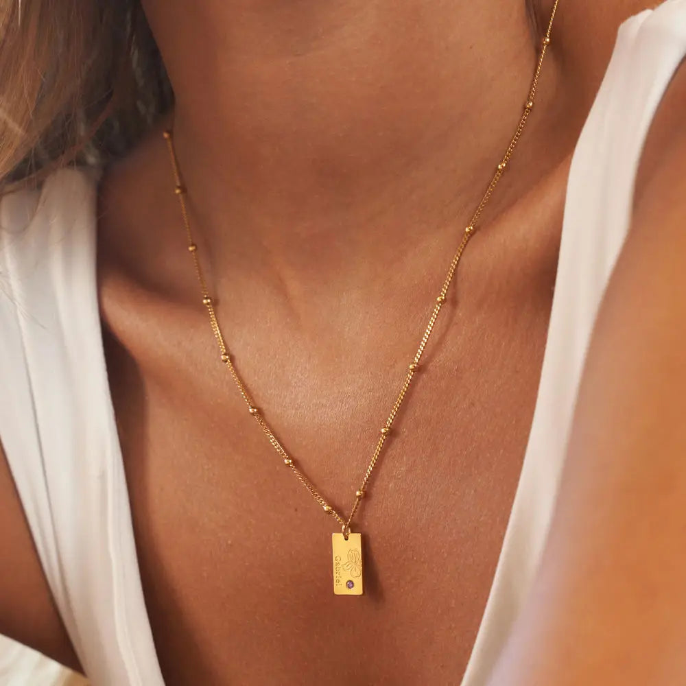 Nom personnalisé délicat de la chaîne satellite de naissance et collier de naissance et de pierre