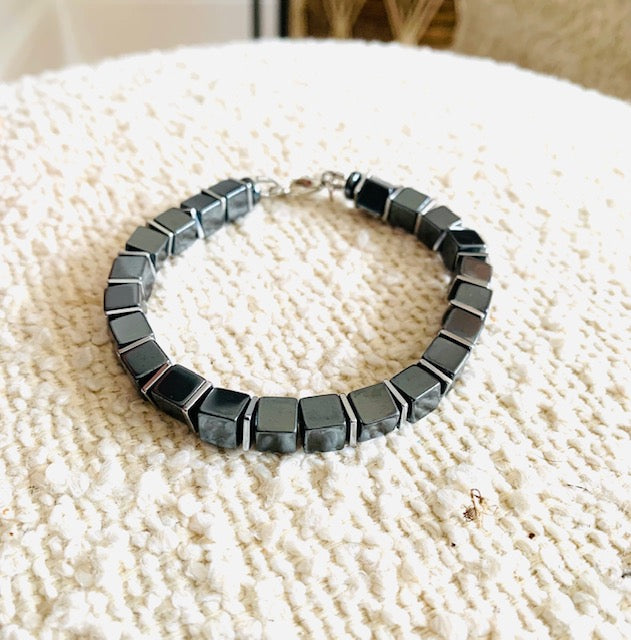 Exklusives Hämatithandmatch -Würfelarmband 6 mm.