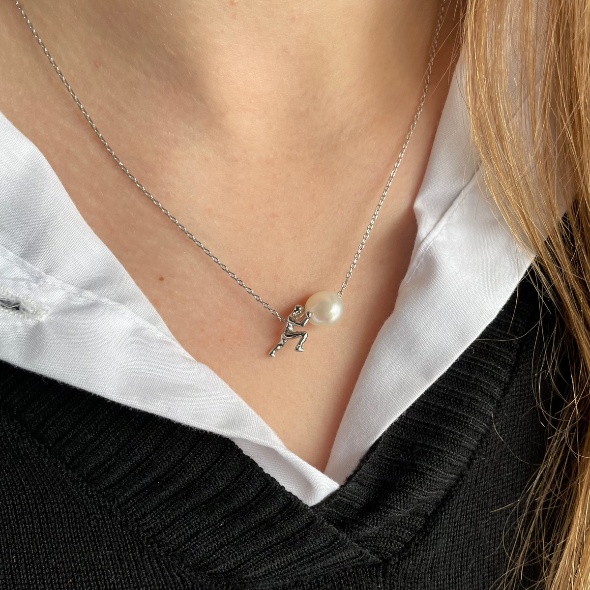 Collar simbólico de perlas sisyphus