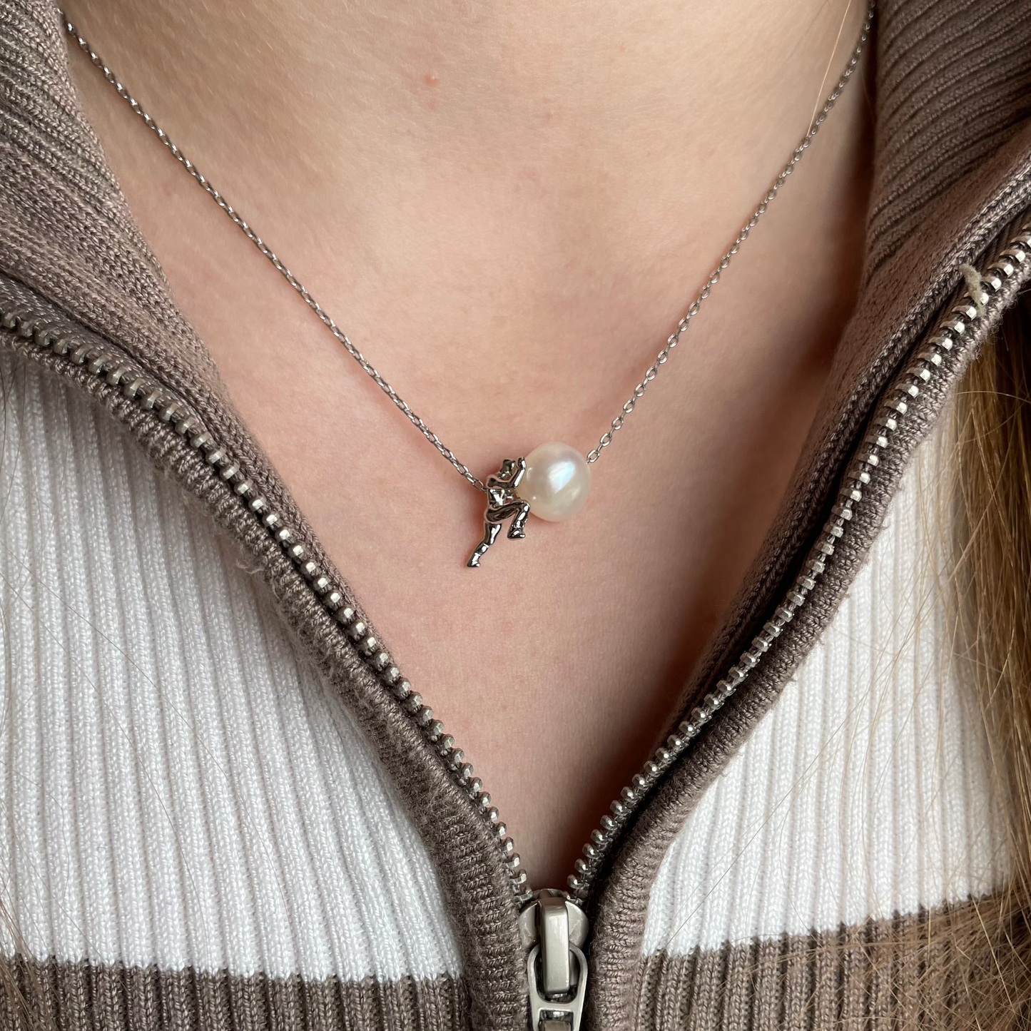 Collar simbólico de perlas sisyphus