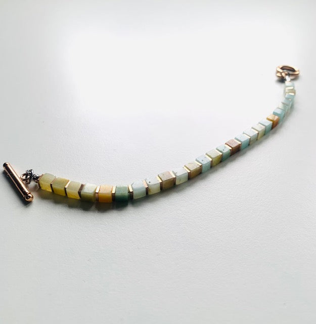 Exklusives Amazonit -Würfel -Perlenarmband 4mm