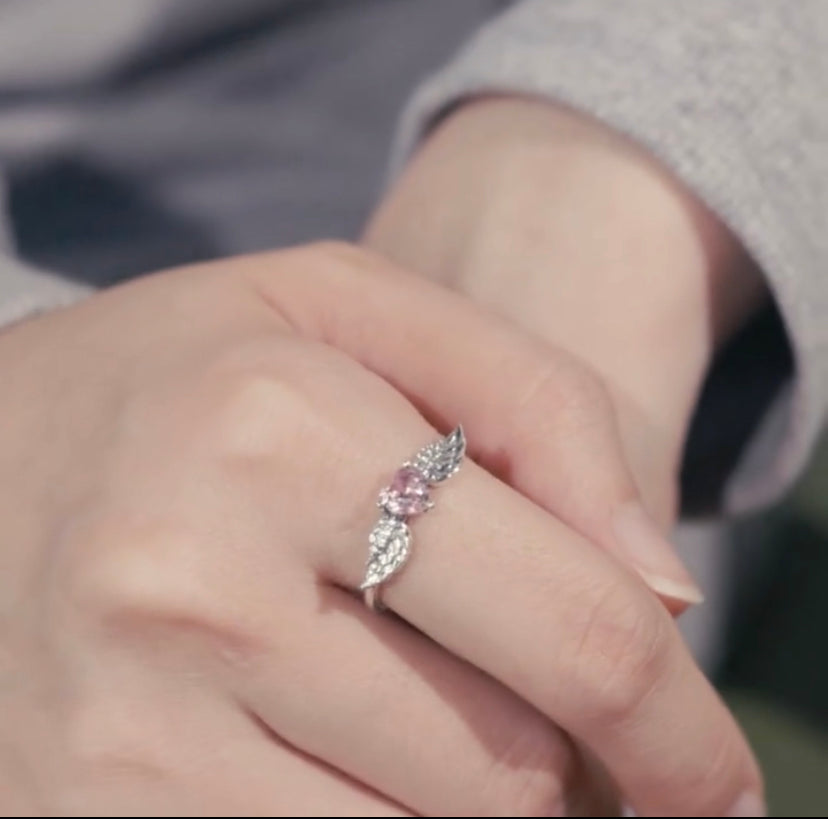 Engelsflügel Herzring