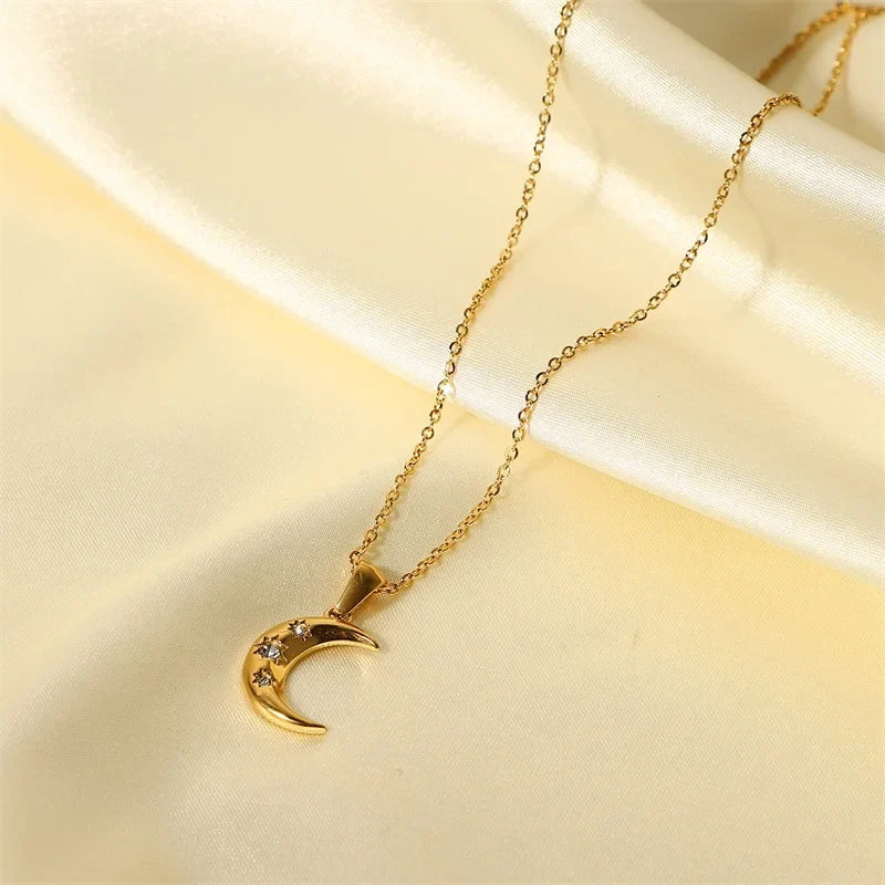 Collier de croissant de lune de 18K