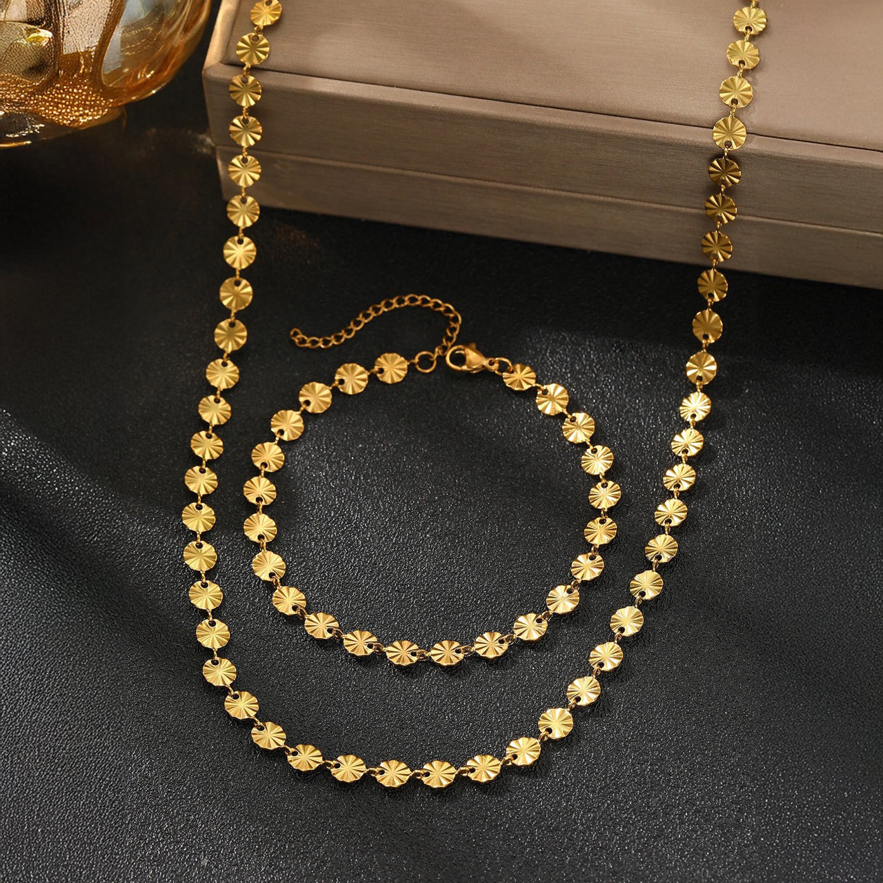 Kreisspiralarmband und Halskette Set