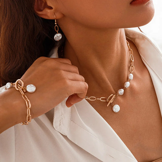 Edelpapierklinische Perlenkette, Armband und Ohrringe Set