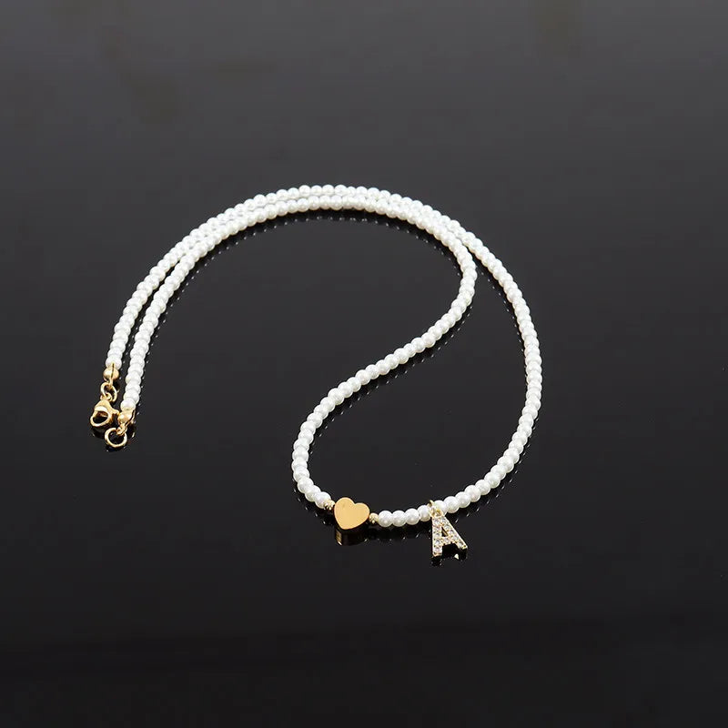 Dainty Beaded Heart Initial Necklace - Veinci