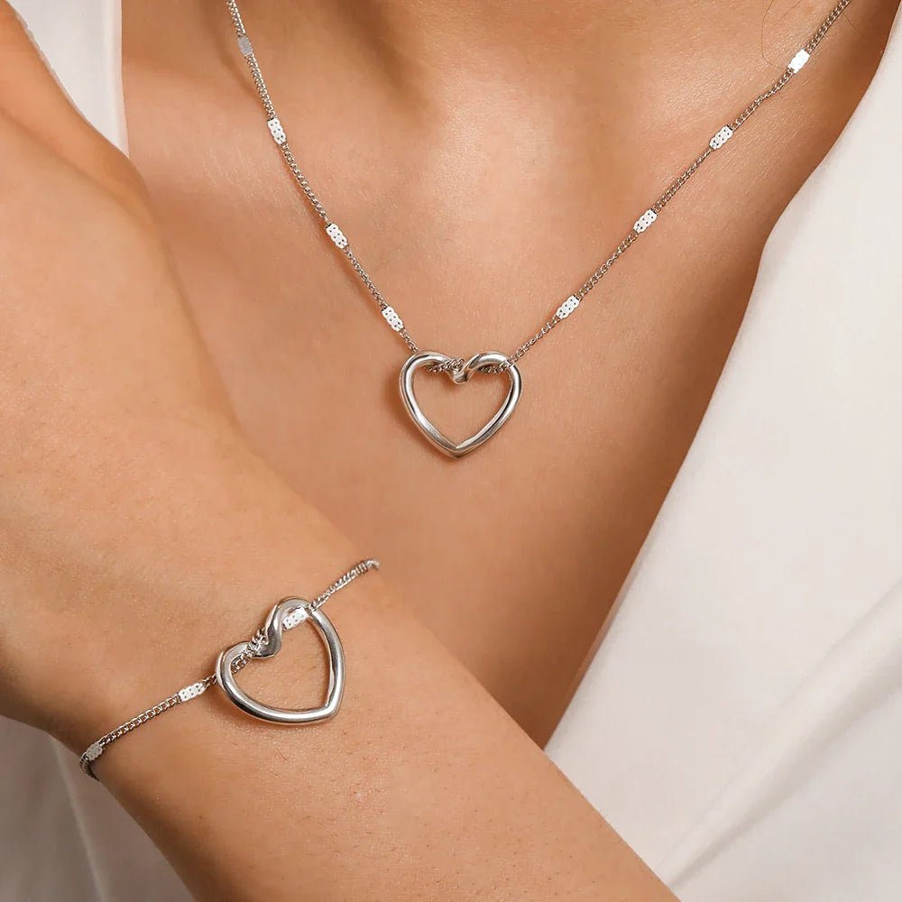 Romantisch hart geweven ketting en armband ingesteld