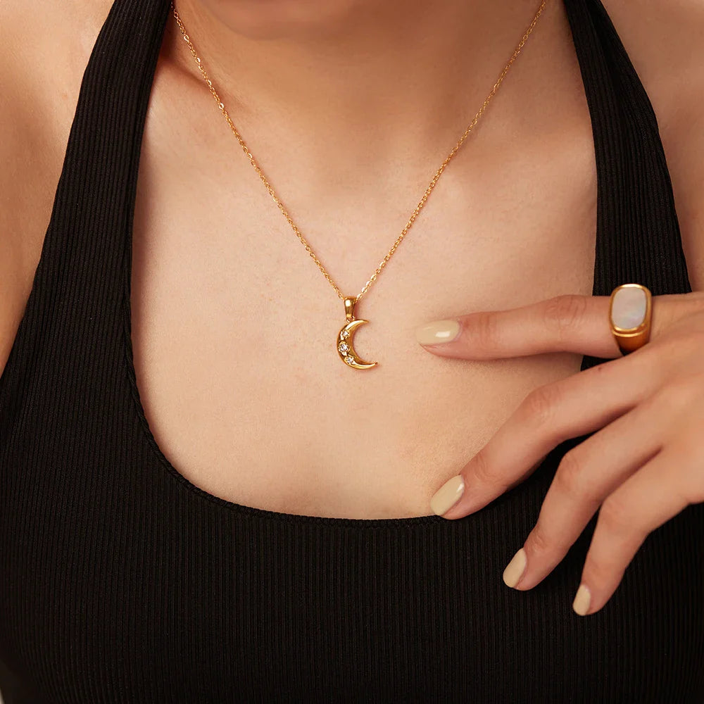 Collier de croissant de lune de 18K