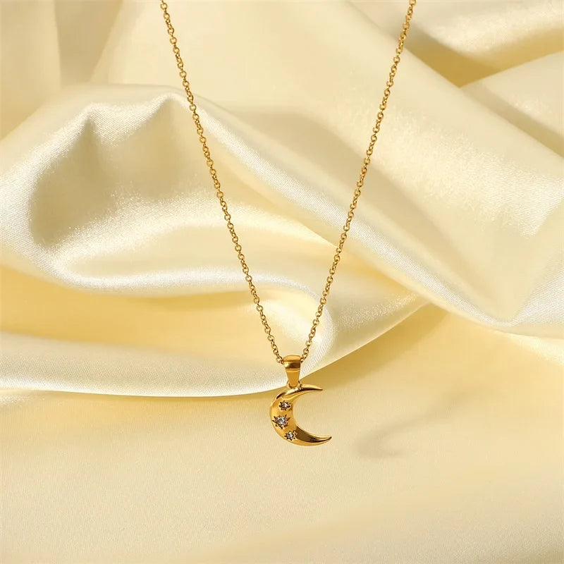 Collier de croissant de lune de 18K