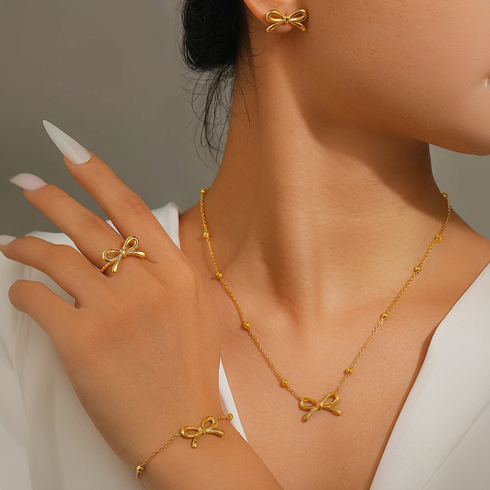 Collar de cadena satelital de arco femenino, pulsera, aretes y juego de anillos