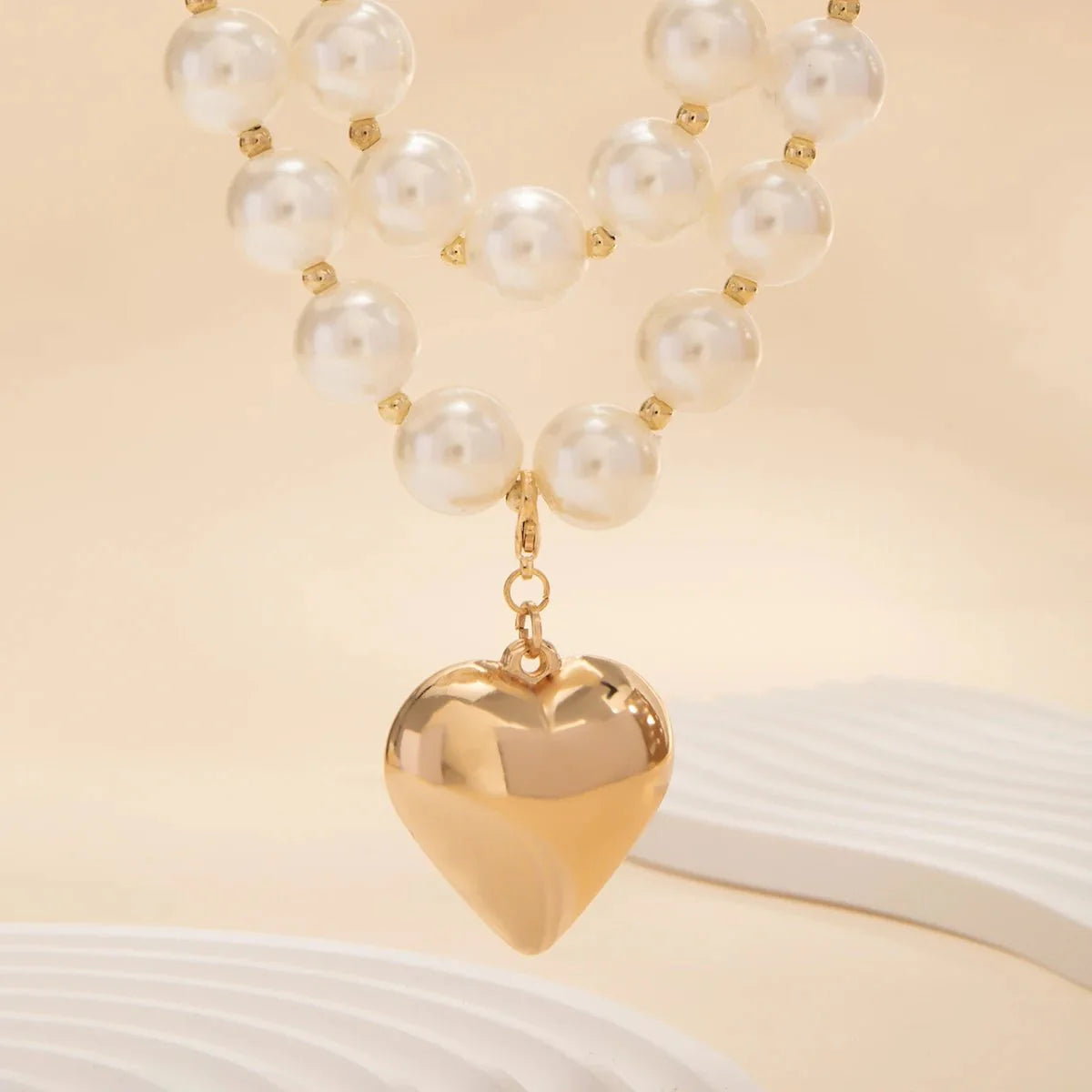 Bold Statement Pearl Layered Heart Necklace - Veinci