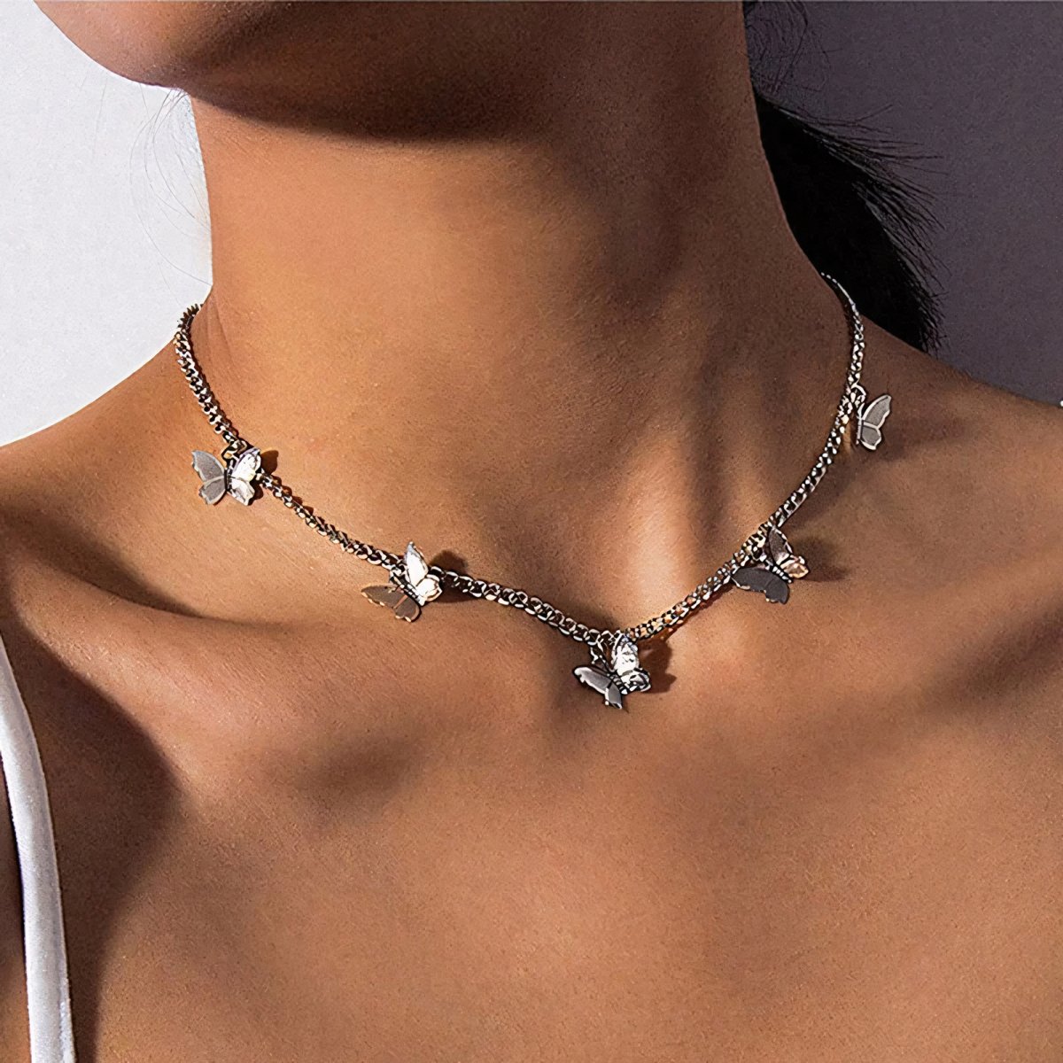 Dainty Butterfly Choker Necklace - Veinci