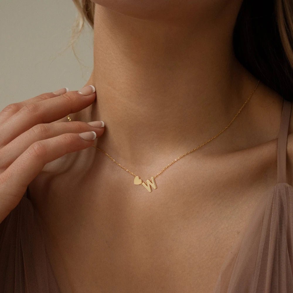 Dainty Heart Letter Initial Necklace - Veinci