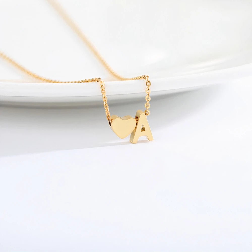 Dainty Heart Letter Initial Necklace - Veinci