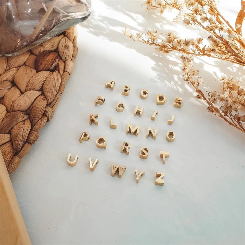 Dainty Heart Letter Initial Necklace - Veinci