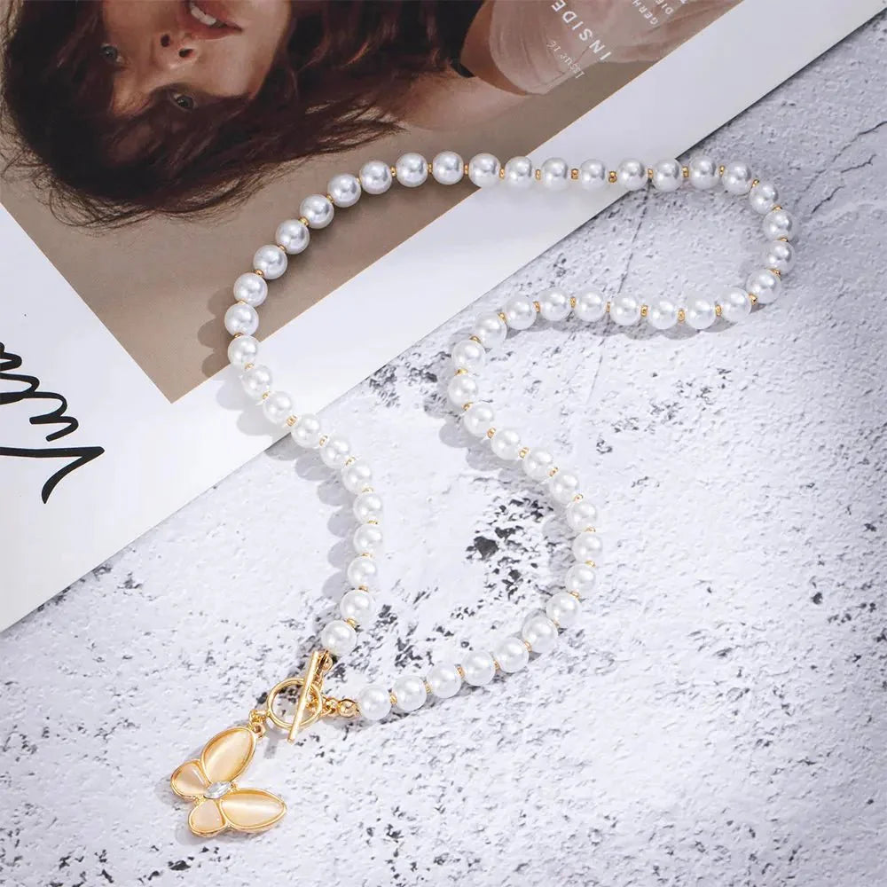 Gold Crystal Butterfly Clasp Choker Necklace - Veinci