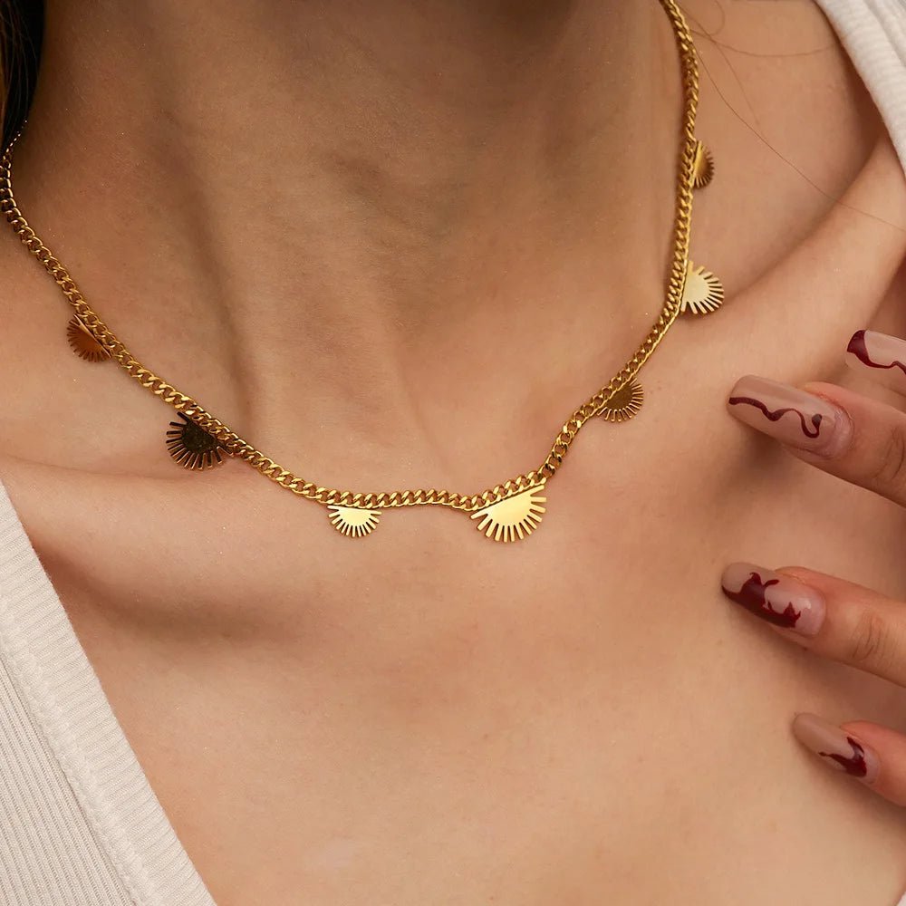 Half Sun Charm Necklace and Bracelet Set - Veinci