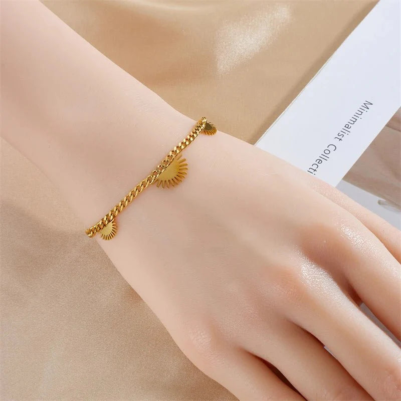Half Sun Charm Necklace and Bracelet Set - Veinci