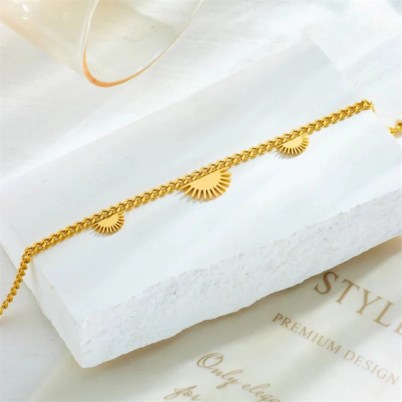 Half Sun Charm Necklace and Bracelet Set - Veinci