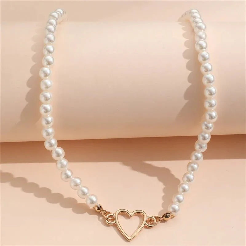 Heart Outline Pearl Choker Necklace - Veinci