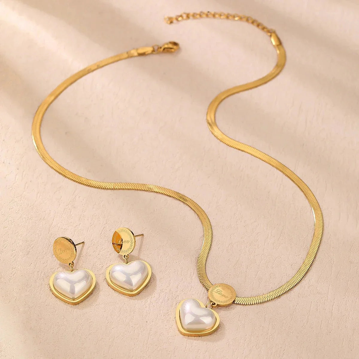 Herringbone Love Heart Necklace and Earrings Set - Veinci