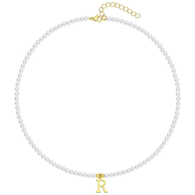 Elegant Gold Accented Pearl Letter Initiële ketting