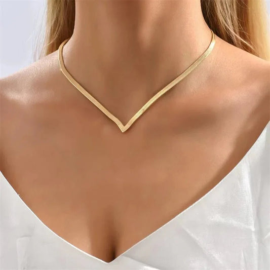 V Taper Herringbone Necklace - Veinci