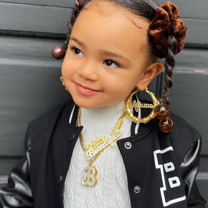 Pendientes de nombre de bambú de 1.5 "para niños