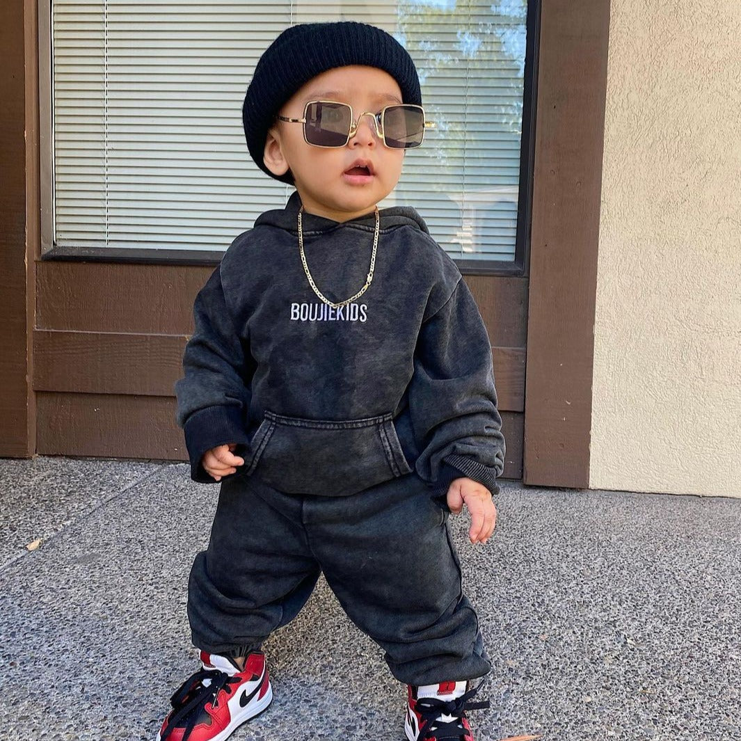 Kindernackte Figaro -Halskette