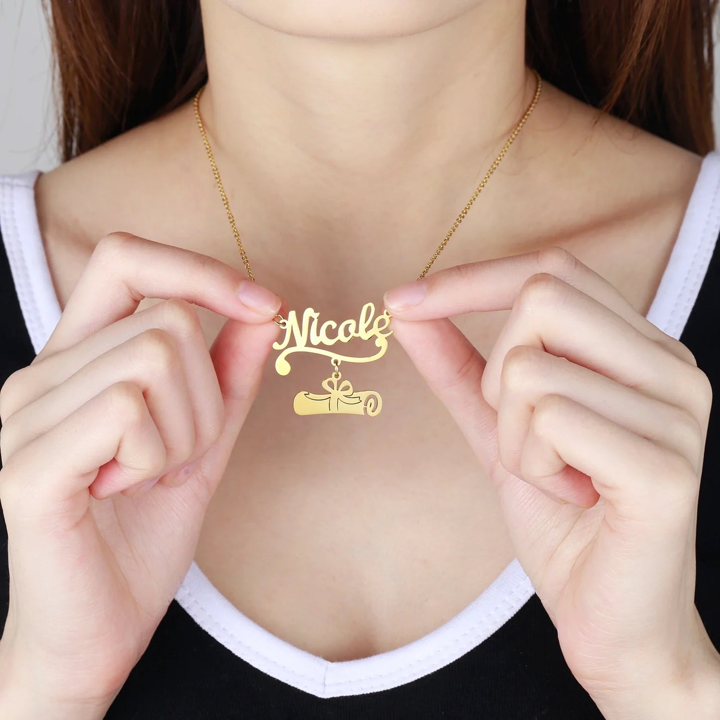 Exklusive Abschluss -Bildlaufname Halskette