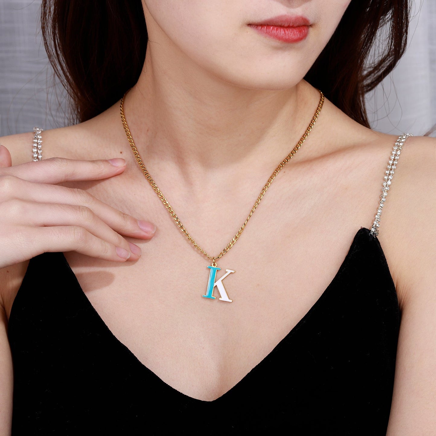 Collar de dos tonos azules y blancos