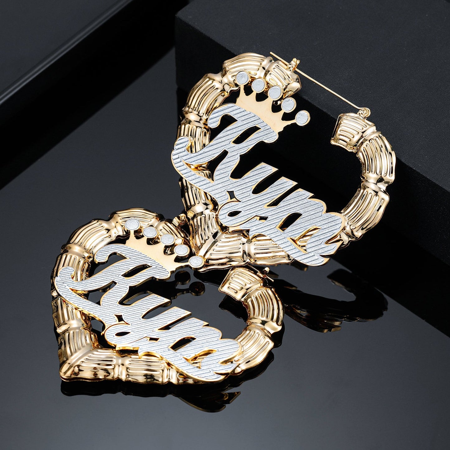 Boucles d'oreilles de nom de coeur bambou à deux tons qe530