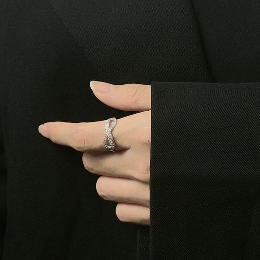 Ewig Ihr Diamantinfinity -Ring