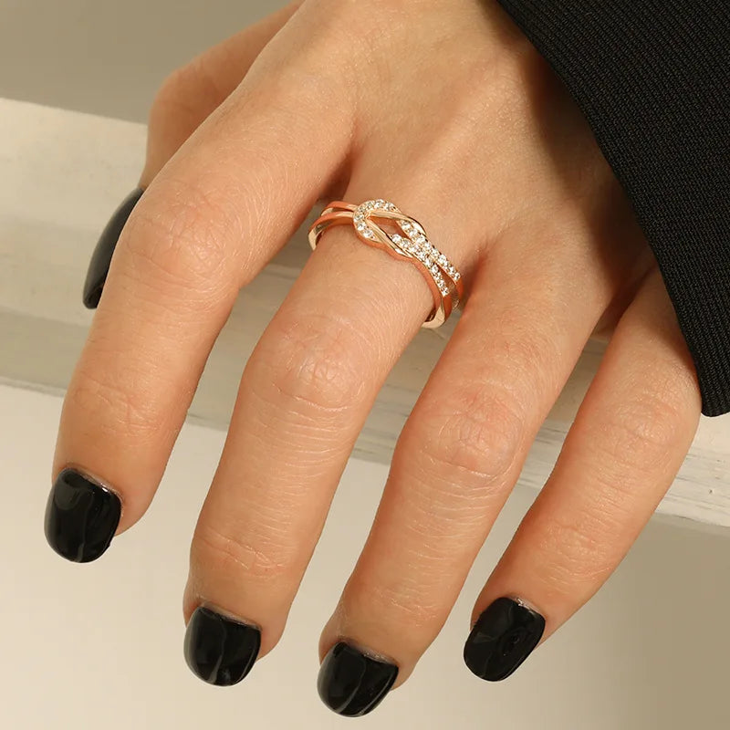 Ewiger Liebesknoten Sterling Silber Ring